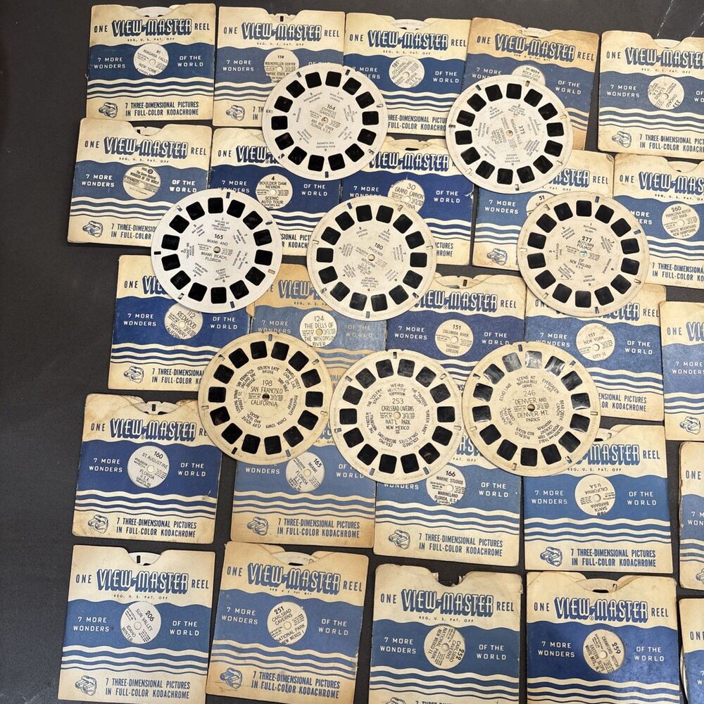 VTG Sawyer View Master Stereoscope Bakelite With 34 Reels 7 More Wonders World - Picture 5 of 11
